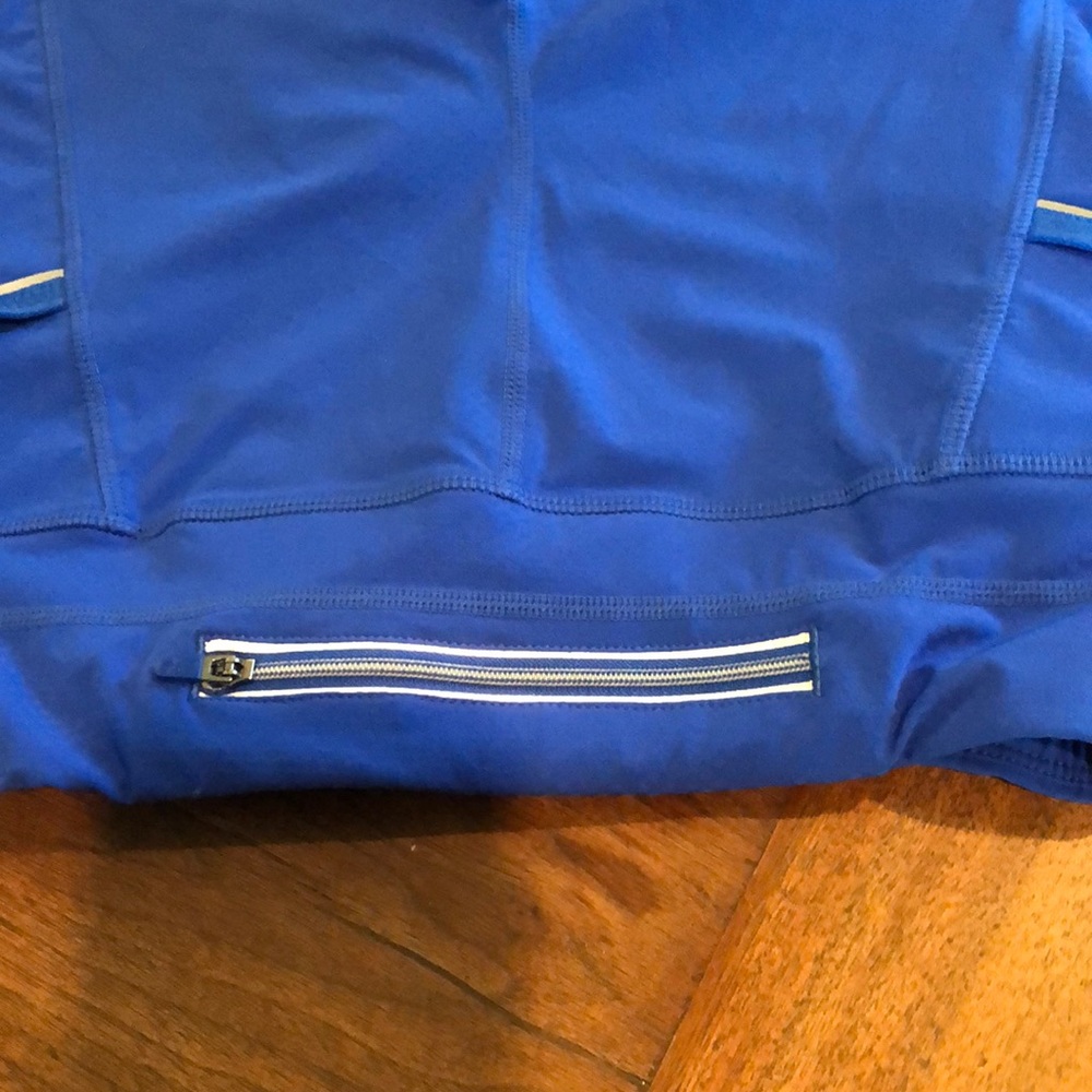 Athleta Capris Size Extra Small - image 6